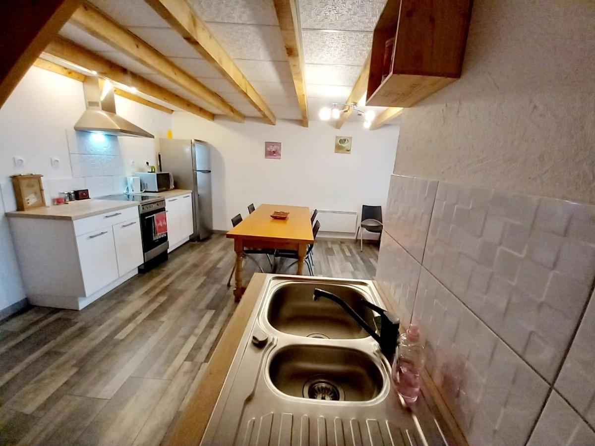 Maison De Ville Au Coeur Du Quartier Historique Олорон-Сен-Мари Екстериор снимка